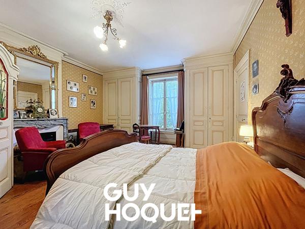 Maison de Caractère 6 Chambres + Greniers et Dépendances sur terrain de 3500 m² environ - 71570 ROMANECHE THORINS