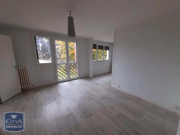 Appartement à louer 4 pièces 65.13m² Saint-Cyr-sur-Loire (37540)