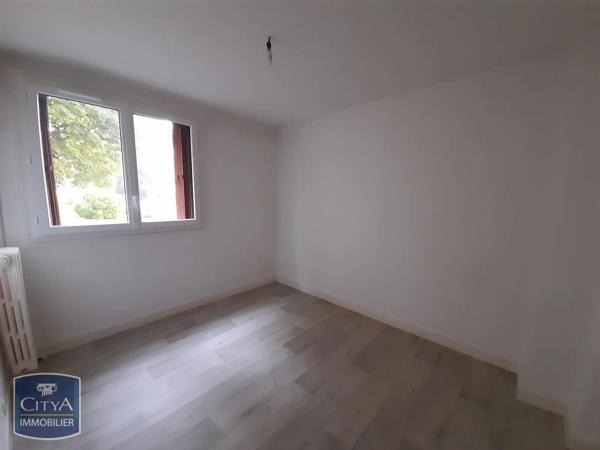 Appartement à louer 4 pièces 65.13m² Saint-Cyr-sur-Loire (37540)