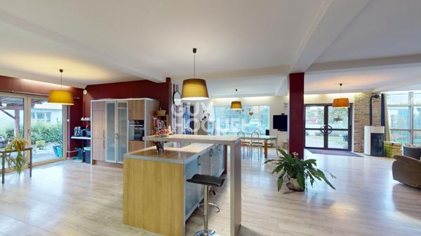 Ensemble immobilier 288 m² avec hangar de 250 m² sur 26 ares