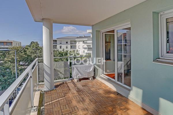 À vendre : Appartement 3 pièces avec BALCON ET GARAGE DOUBLE