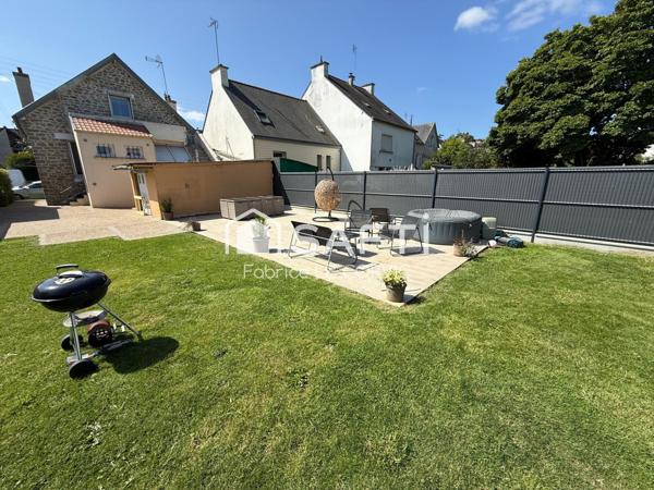 CHARMANTE MAISON AU CALME PROCHE CENTRE VILLE AVEC GRAND JARDIN   A PONTIVY