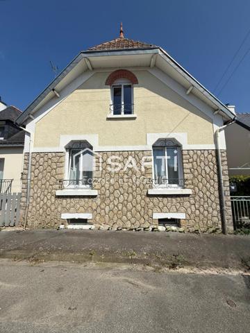 CHARMANTE MAISON AU CALME PROCHE CENTRE VILLE AVEC GRAND JARDIN   A PONTIVY