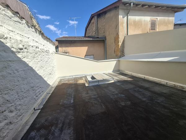 6736- VILLEFRANCHE Centre ville