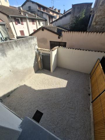 6736- VILLEFRANCHE Centre ville