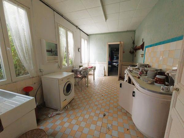Maison 10 pièces 303 m2