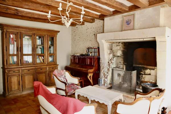 Vente                                                      Maison
                        
                     5 pièces                      140 m2                     à Le Grand-Lucé