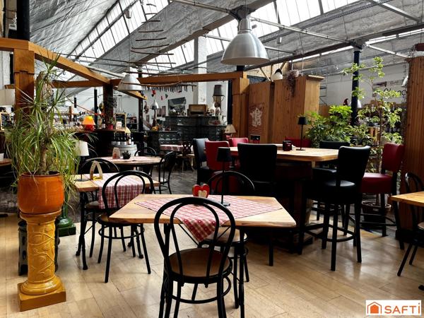 Idéal investisseur : vaste ensemble commercial rénové, déjà adapté à plusieurs usages, centre de Ranrupt