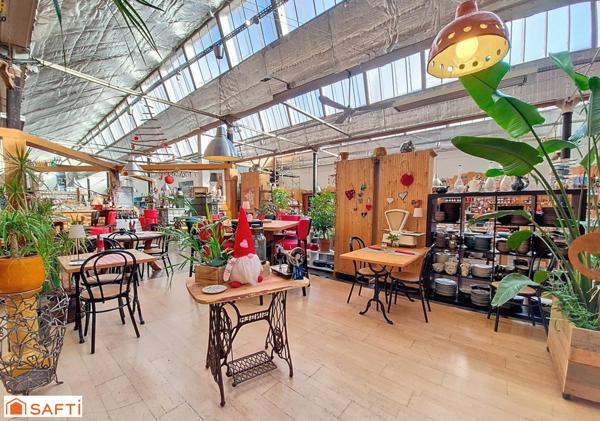 Idéal investisseur : vaste ensemble commercial rénové, déjà adapté à plusieurs usages, centre de Ranrupt