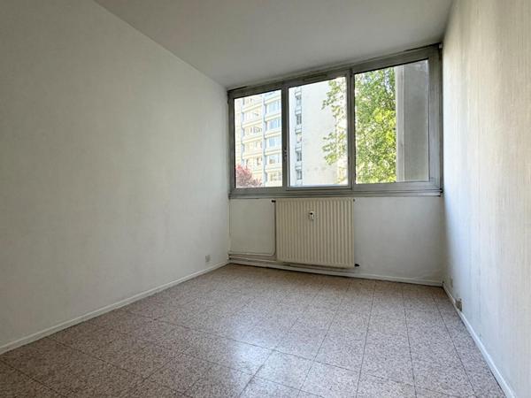 A VENDRE : T3 à LILLE • • 159 000 € FAI • Réf. 1833