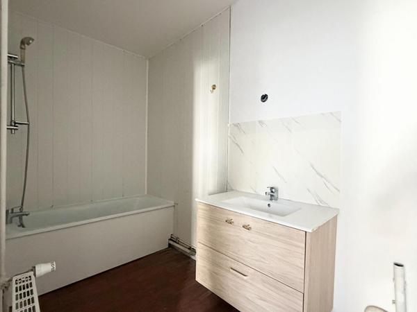 A VENDRE : T3 à LILLE • • 159 000 € FAI • Réf. 1833