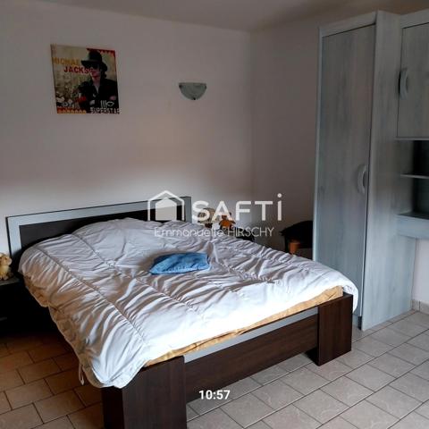Maison familiale au coeur du village.