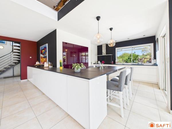 Magnifique Maison d'Architecte!!!