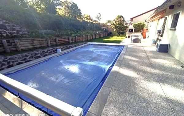 Vente Maison Type IV + Studio Vals-pres-le-puy   