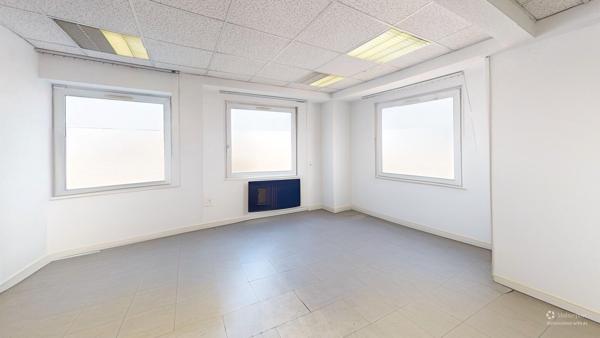 Depot avec bureaux HABSHEIM:clés en main 296 000 €