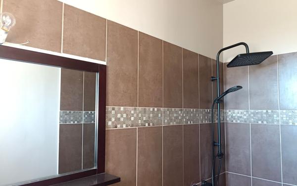 Maison à vendre    8 pièces •  Bezouce