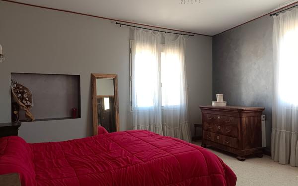 Maison à vendre    8 pièces •  Bezouce