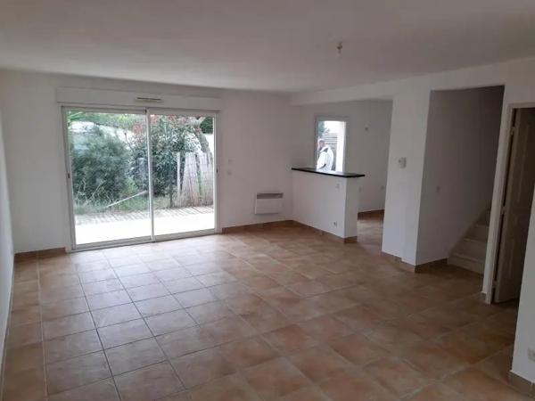 Maison à louer 4 pièces 85.5m²