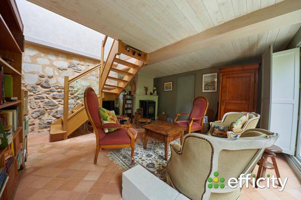 Maison
         5 pièces
        - 109 m² 207 000 € *
