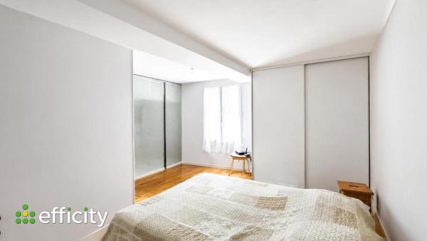 Maison
         5 pièces
        - 109 m² 207 000 € *