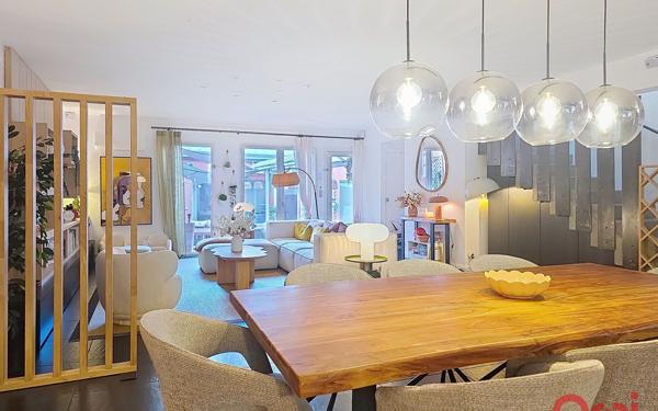 Maison à vendre    5 pièces • 202,60 m2 Vichy