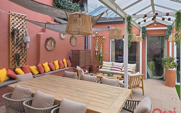 Maison à vendre    5 pièces • 202,60 m2 Vichy