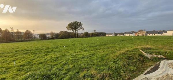 TERRAINS A BATIR PROCHE BOURG