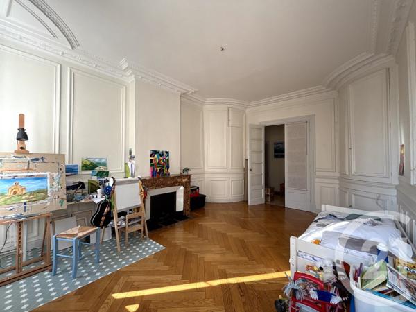 Appartement T5 à vendre  6 pièces - 137,26 m2 VALENCE - 26