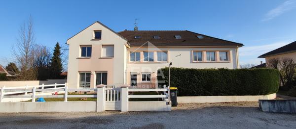 Appartement Auxonne 4 pièce(s) 90 m2 + garage box + parking + terrain privatif