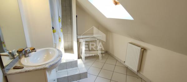 Appartement Auxonne 4 pièce(s) 90 m2 + garage box + parking + terrain privatif