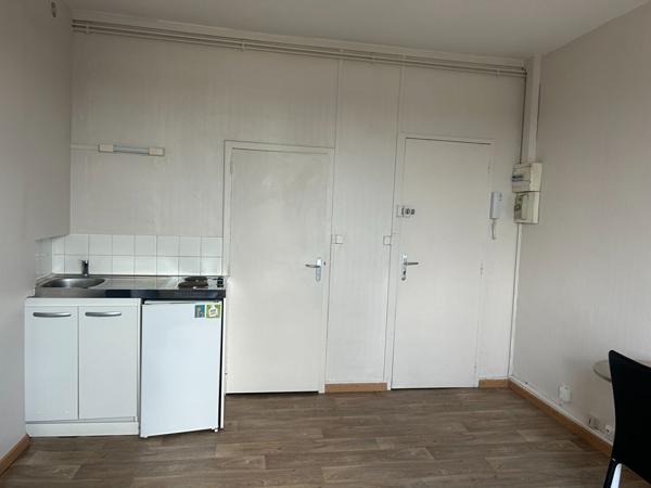 Angers - A louer studio avec place de parking - Proche d'Angers