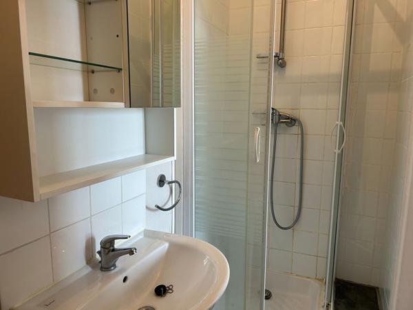 Angers - A louer studio avec place de parking - Proche d'Angers