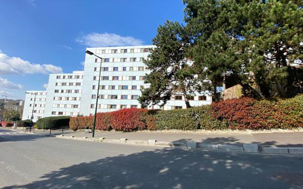 Appartement à vendre    4 pièces • 93,90 m2 Bagneux