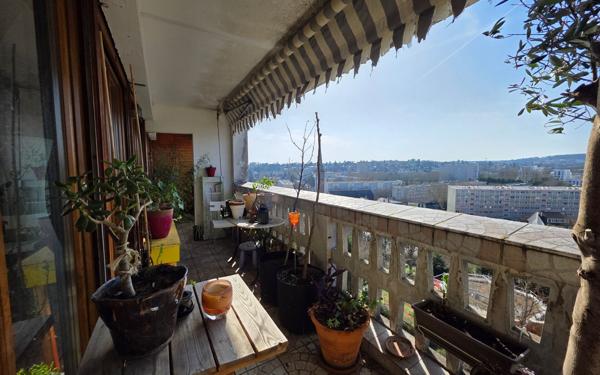 Appartement à vendre    4 pièces • 93,90 m2 Bagneux