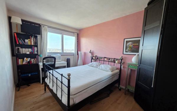 Appartement à vendre    4 pièces • 93,90 m2 Bagneux