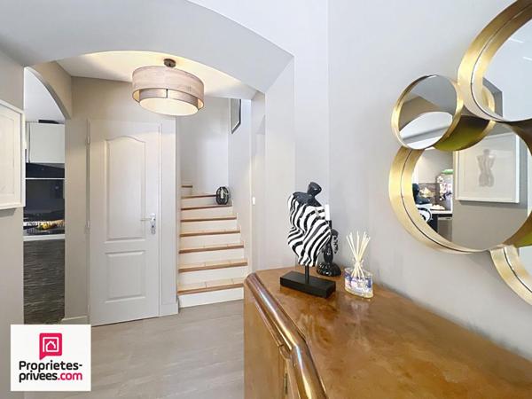 Villa 140 m² sur 2566 m² avec piscine et garage