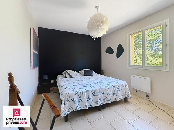 Villa 140 m² sur 2566 m² avec piscine et garage