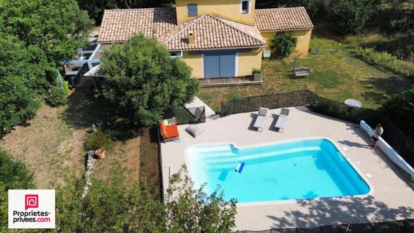 Villa 140 m² sur 2566 m² avec piscine et garage