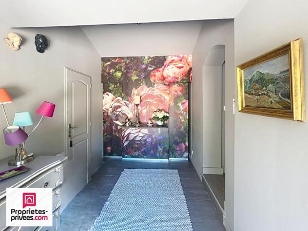 Villa 140 m² sur 2566 m² avec piscine et garage