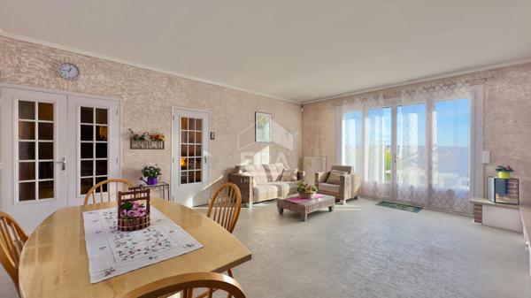 MAISON 140 M²  JUVISY-SUR-ORGE, VOLUMES ET JARDIN