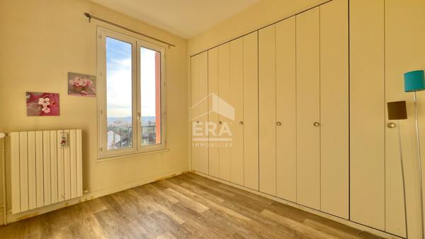 MAISON 140 M²  JUVISY-SUR-ORGE, VOLUMES ET JARDIN