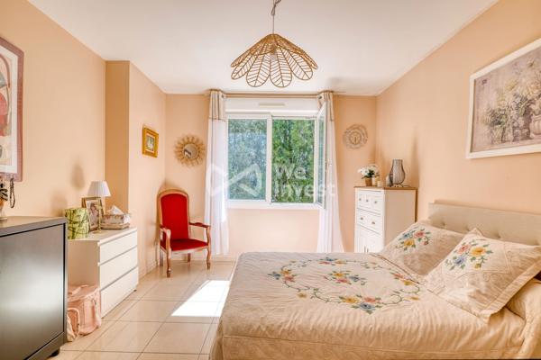 À vendre : Maison spacieuse avec potentiel d’investissement à Bron