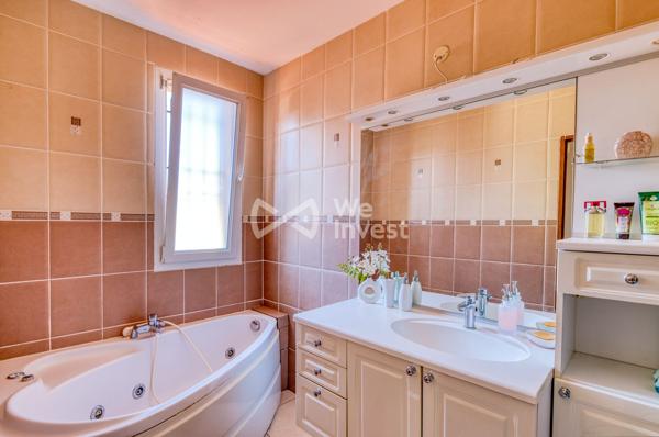 À vendre : Maison spacieuse avec potentiel d’investissement à Bron