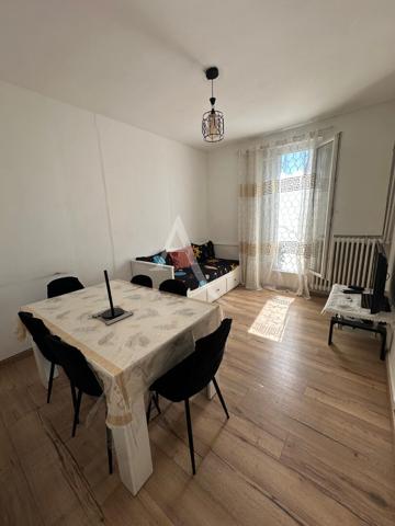 À LIVRY-GARGAN - 3 PIÈCES INDÉPENDANT AVEC CAVE ET REMISE