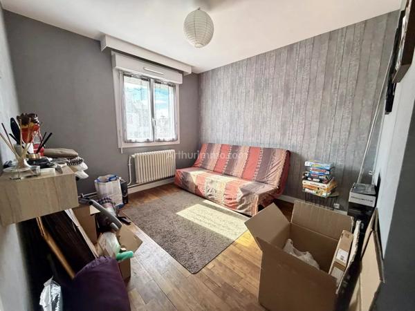 Vente                                                      Maison
                        
                     5 pièces                      82 m2                     à Taden
