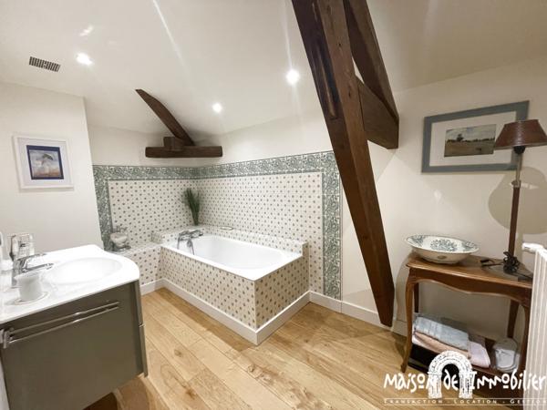 Vente Belle Demeure du XVIIIème siècle - 9 pièces - Parc arboré de 5000m² - Piscine - COGNAC