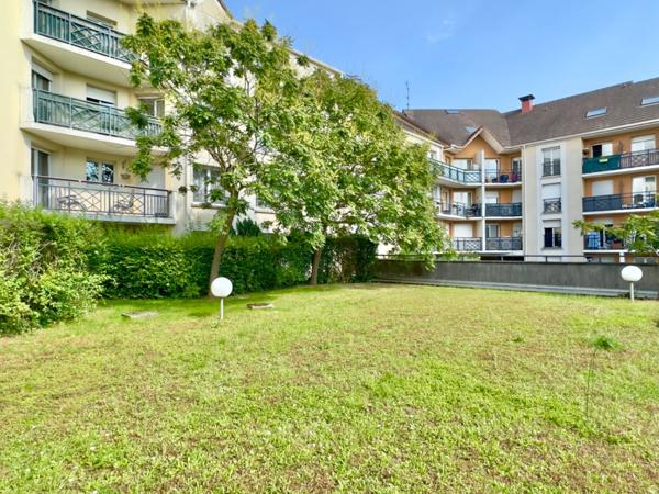 3 pièces avec balcon et parking, Val Notre Dame