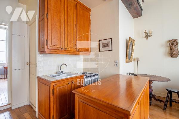 Appartement de charme de 41m2, au cœur de l'authentique Île Saint-Louis.