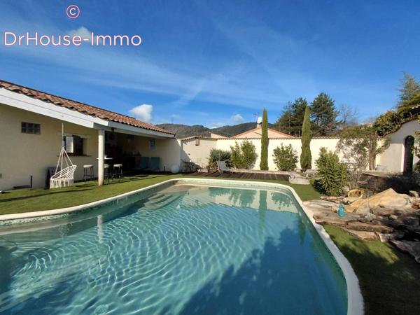 Maison à vendre 8 pièces de 240 m²