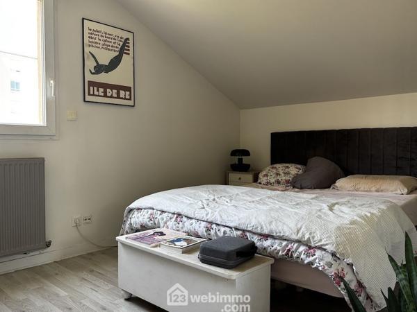 Appartement 93.28 m² à Poitiers 86000